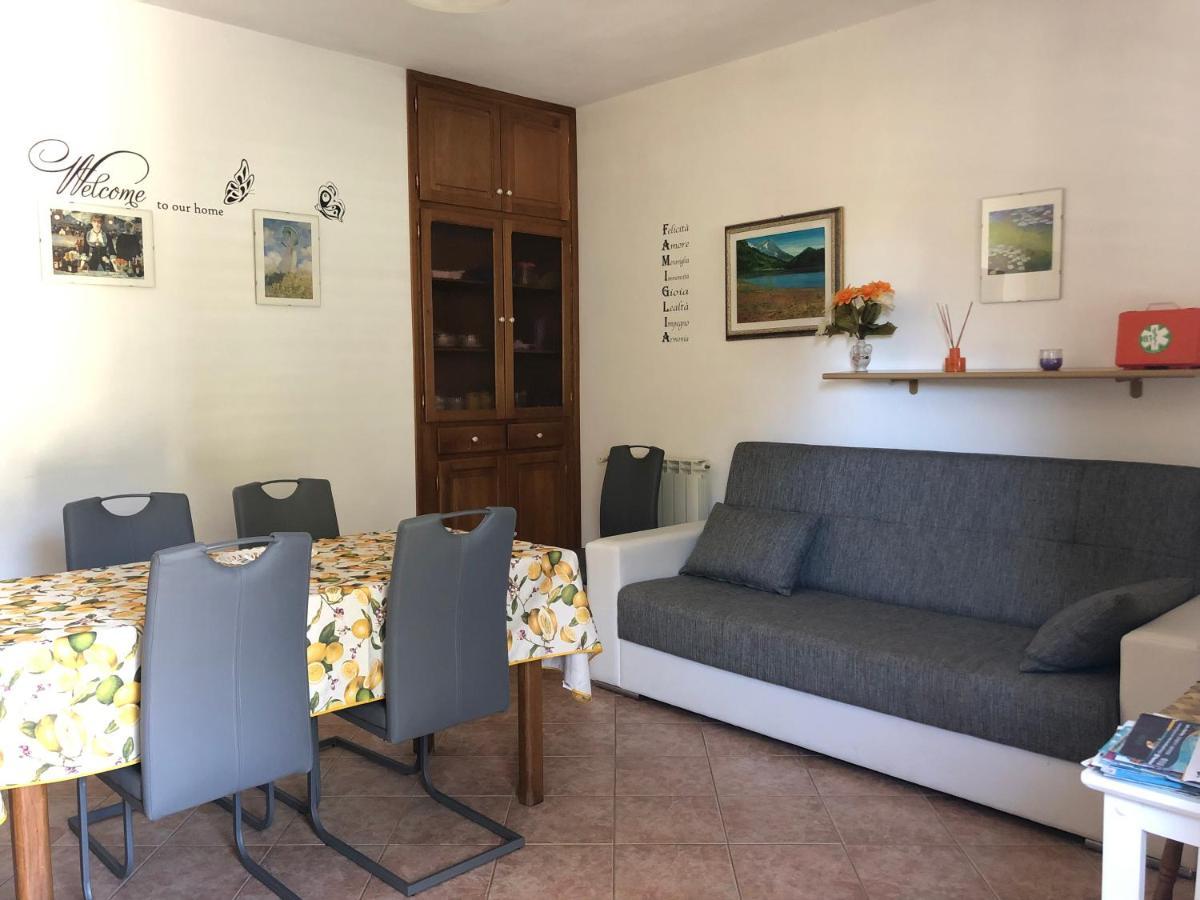 Appartamento In Villa Andreina Orosei Buitenkant foto