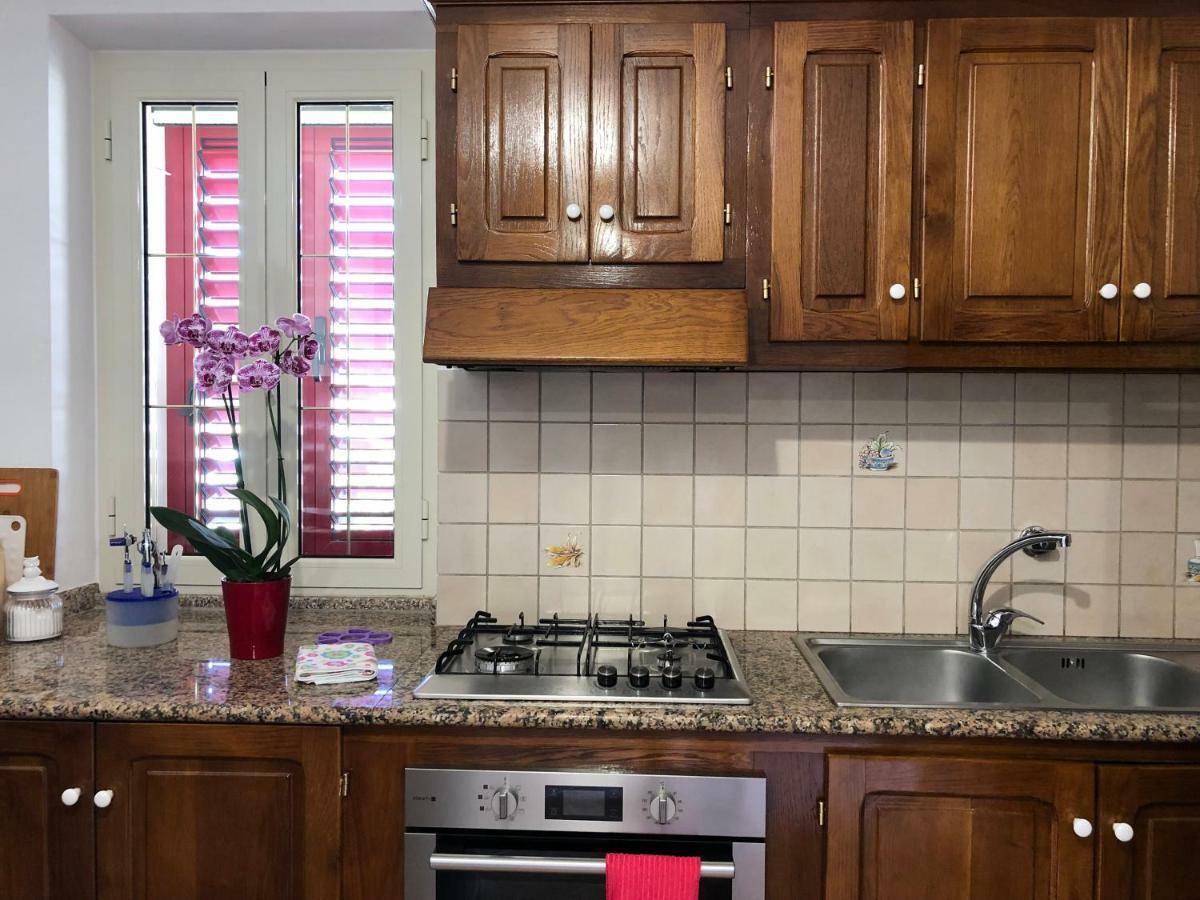 Appartamento In Villa Andreina Orosei Buitenkant foto