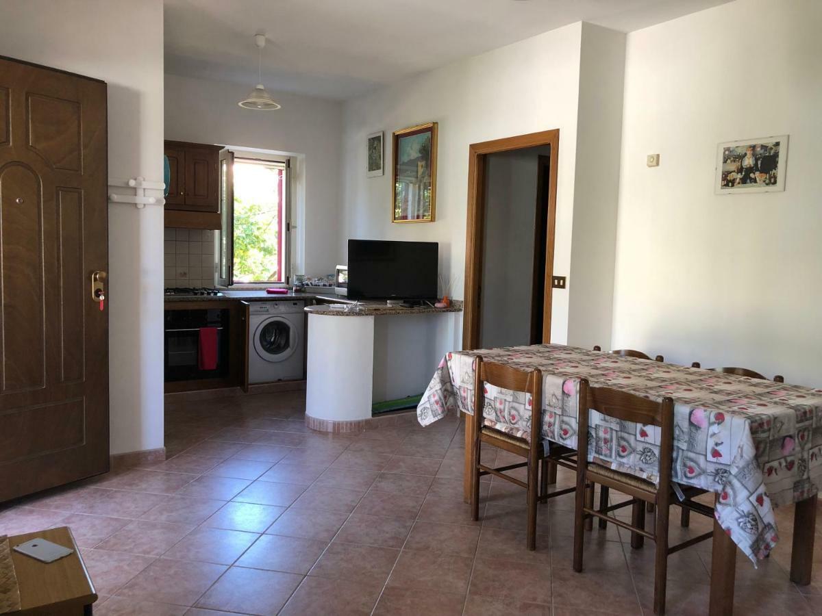 Appartamento In Villa Andreina Orosei Buitenkant foto