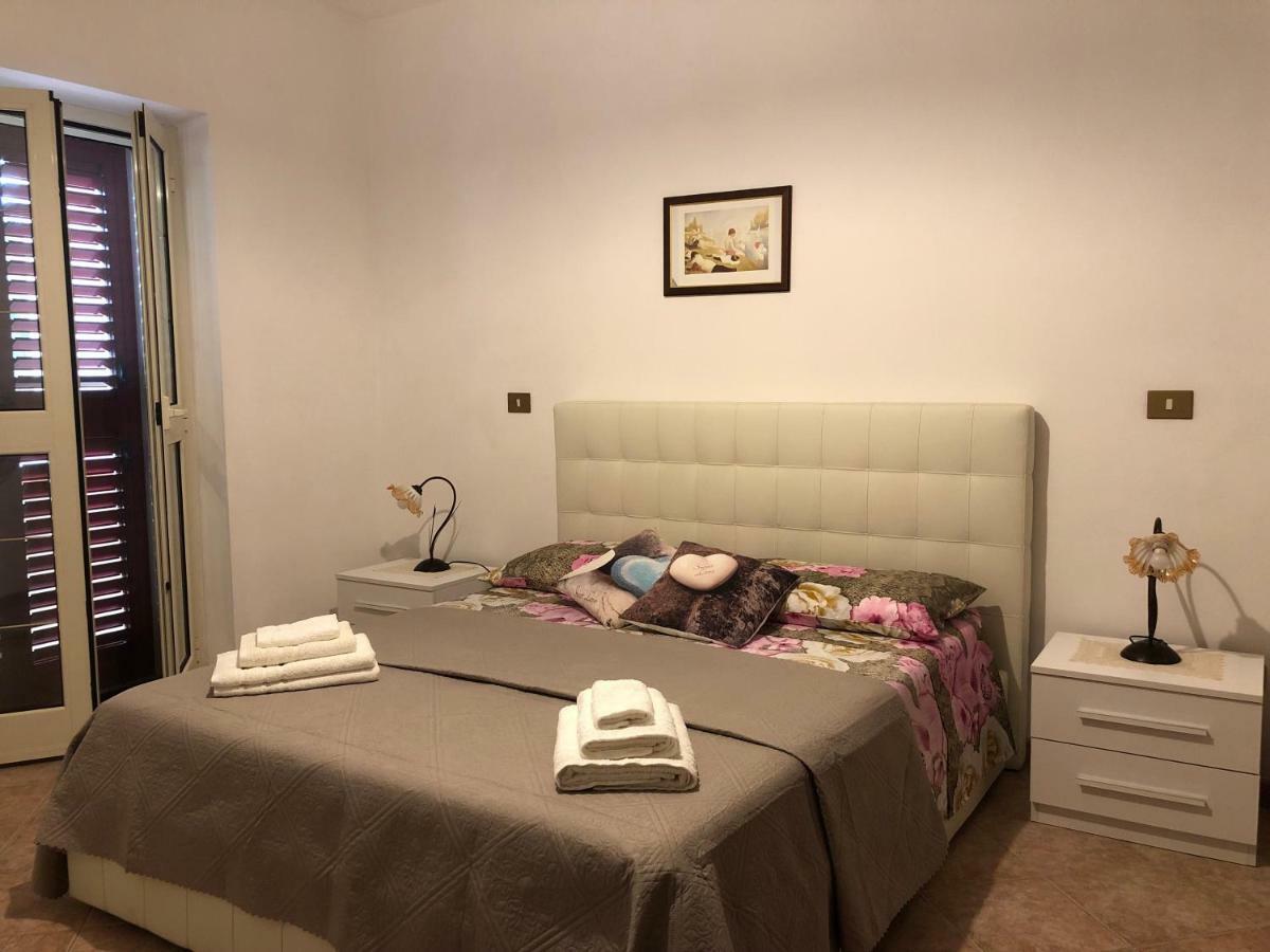 Appartamento In Villa Andreina Orosei Buitenkant foto