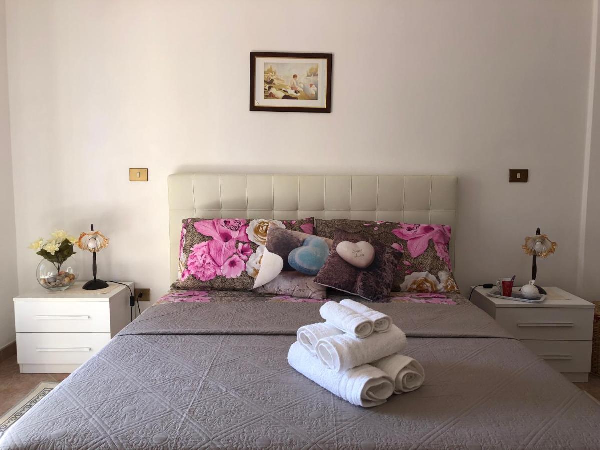 Appartamento In Villa Andreina Orosei Buitenkant foto