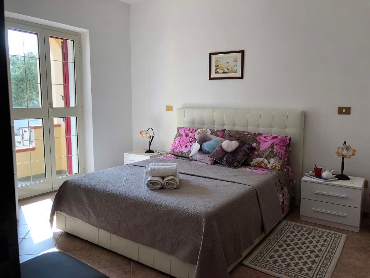 Appartamento In Villa Andreina Orosei Buitenkant foto