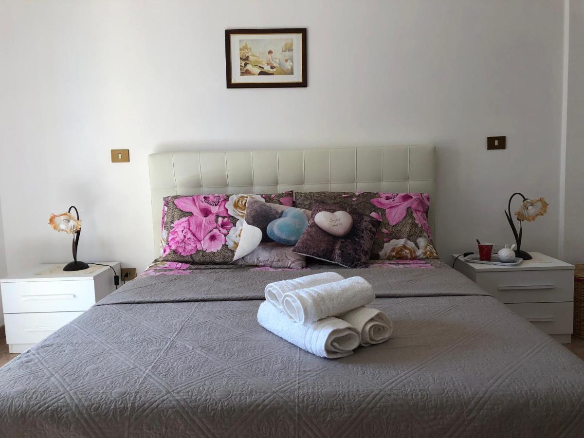 Appartamento In Villa Andreina Orosei Buitenkant foto