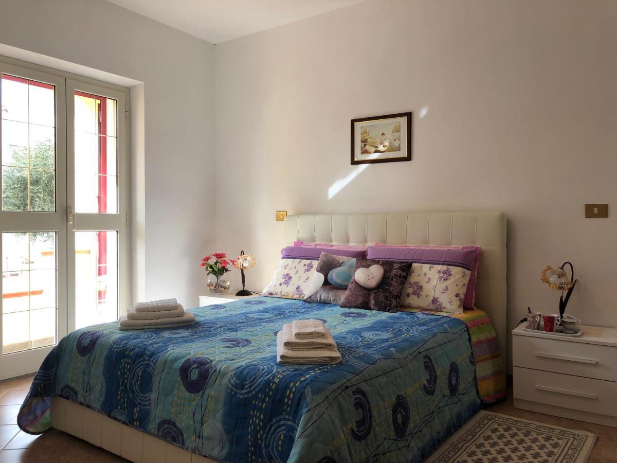 Appartamento In Villa Andreina Orosei Buitenkant foto